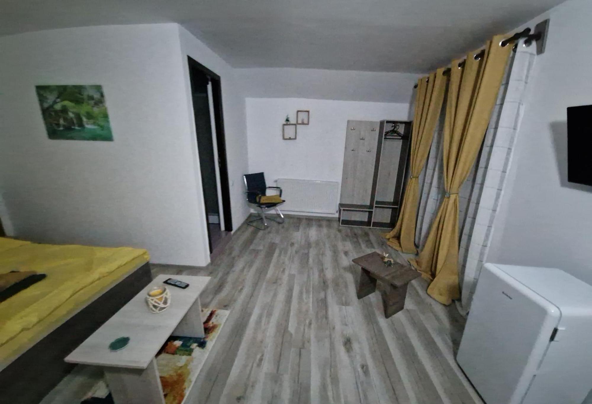 Glasul Pădurii Moieciu de Jos Cameră foto
